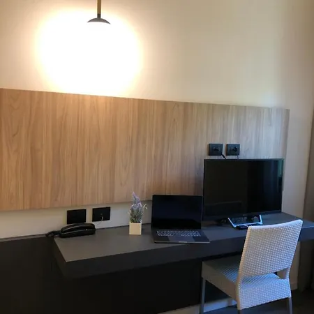Hotel Ombra